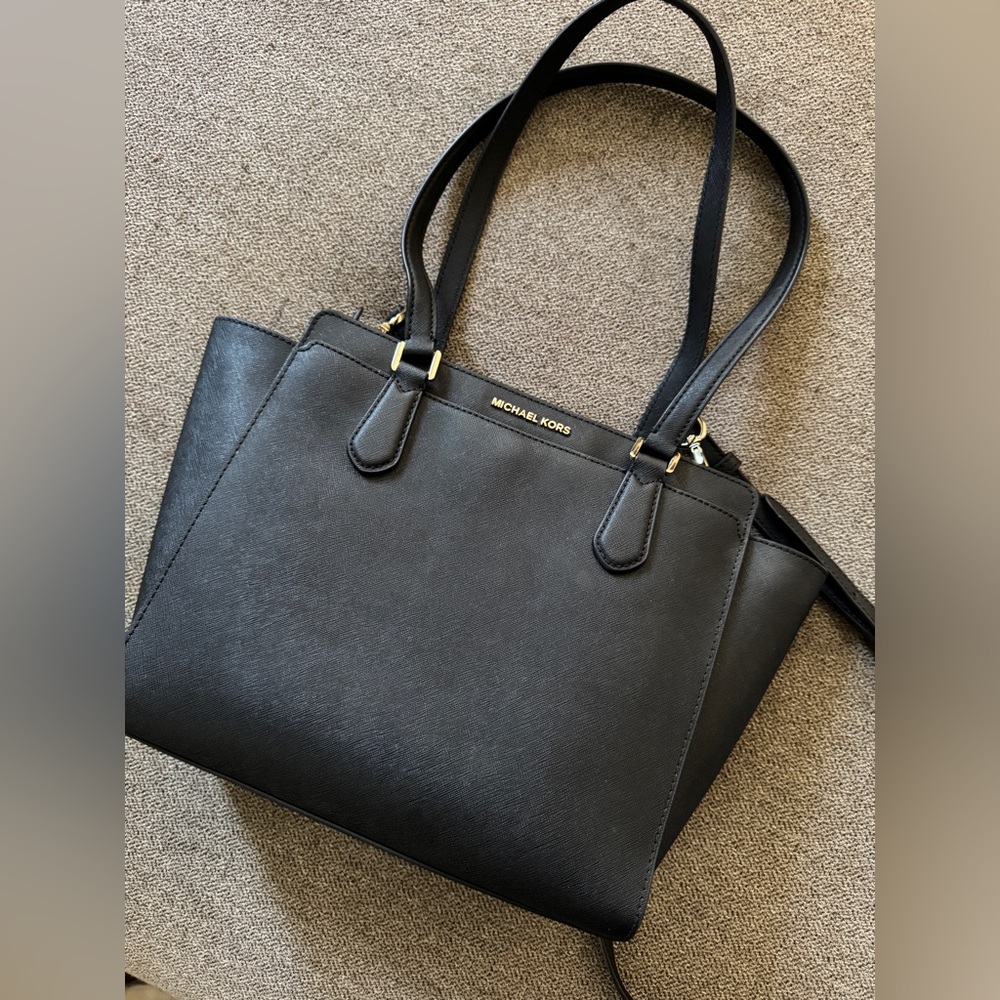 Michael Kors satchel purse